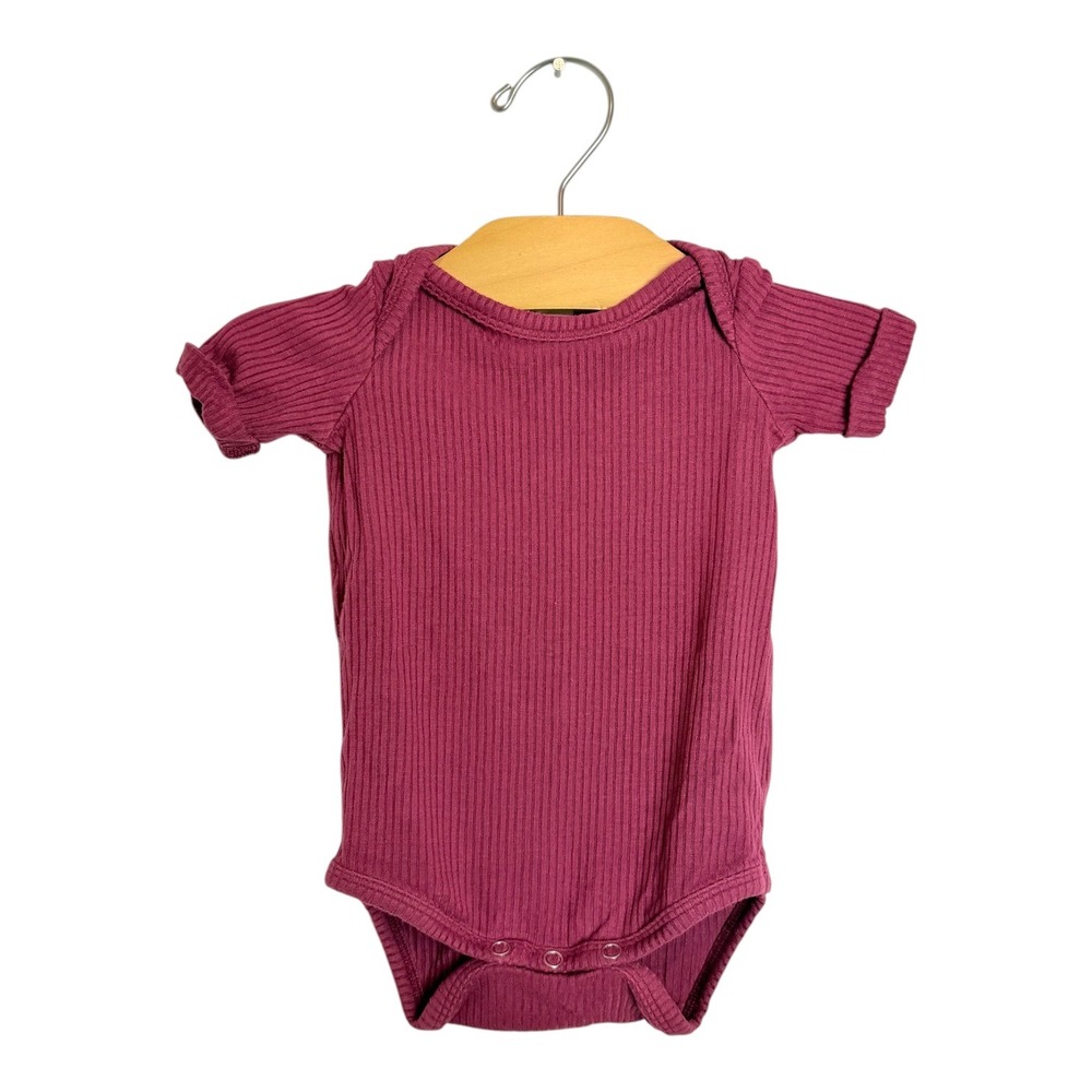 Kate Quinn Baby Ribbed Short Sleeve Bodysuit Berry Wine 0-3M